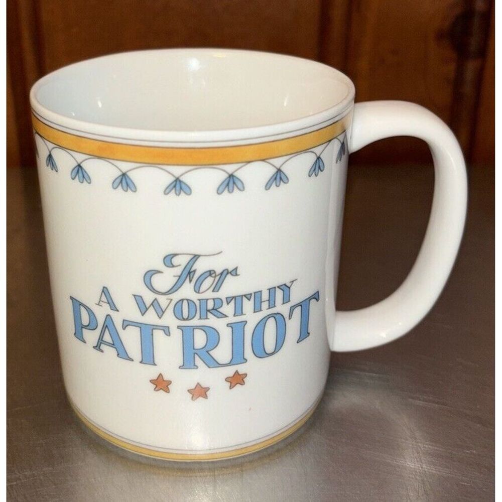 Mottahedeh For A Worthy Patriot Mug Williamsburg Reserve Porcelain 16oz Virginia